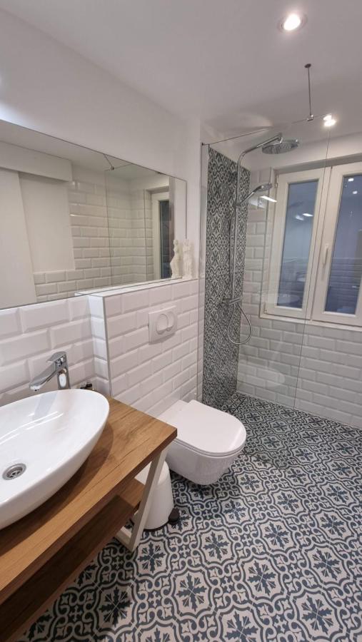 Vitelli Apartments And Rooms Split Extérieur photo