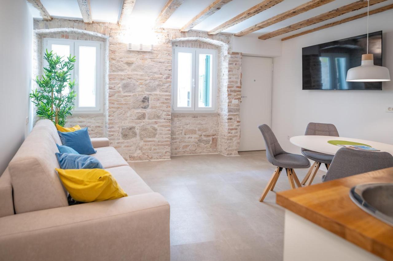 Vitelli Apartments And Rooms Split Extérieur photo