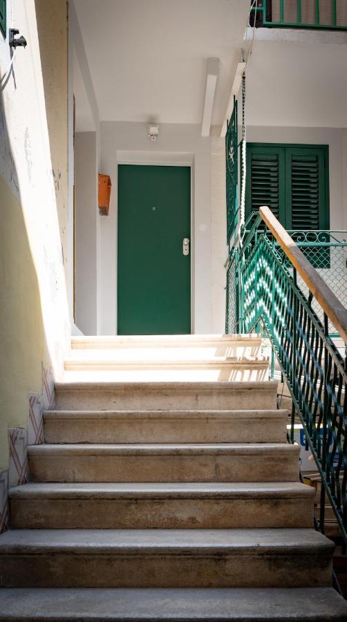 Vitelli Apartments And Rooms Split Extérieur photo